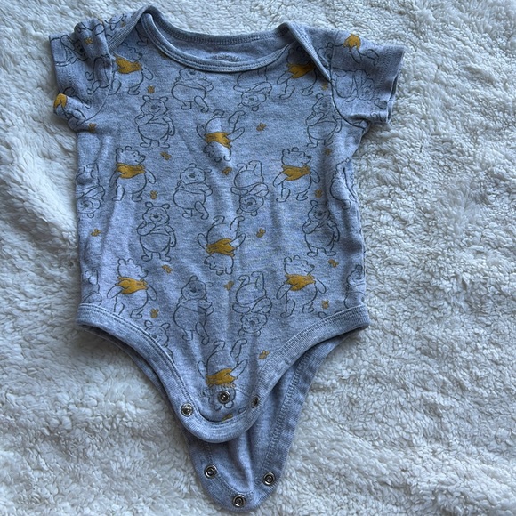 Size 3-6 months onsie - Picture 1 of 2